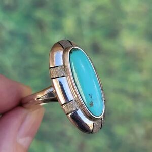 Oval Turquoise and Sterling Silver Ring